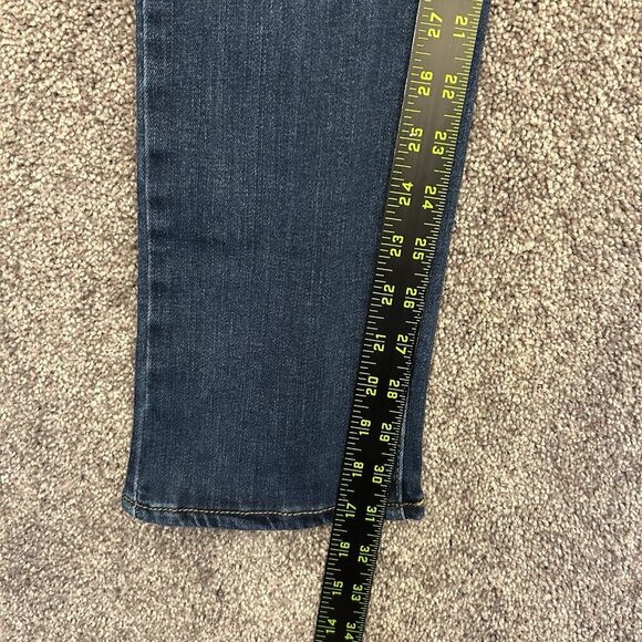 Levi's Women's 724 Straight Jeans Size 26 x 32 Blue Distressed High Rise NWT $69 - Picture 15 of 16